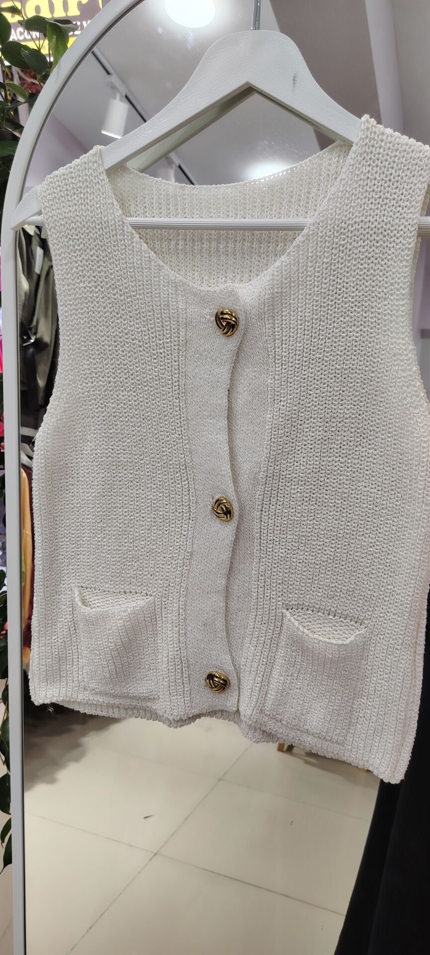 Zara model yelek-krem