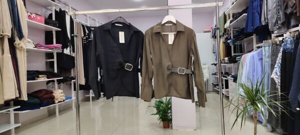 Yandan Bağlamalı ve Kemerli Gömlek