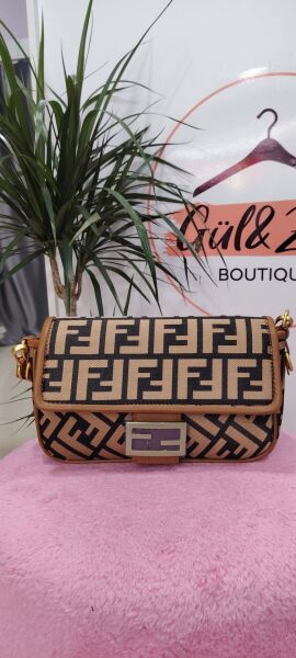 Fendi kol çantası