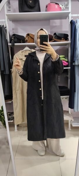 Yeni sezon içi desenli astarlı ince kap-siyah