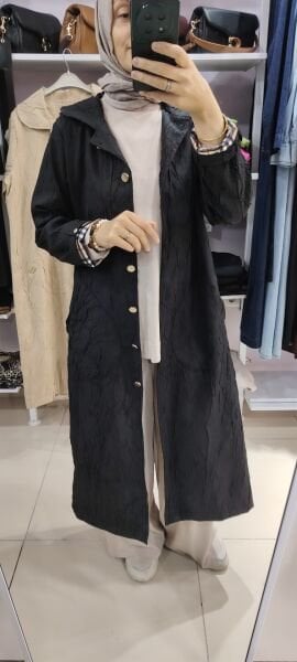 Yeni sezon içi desenli astarlı ince kap-siyah