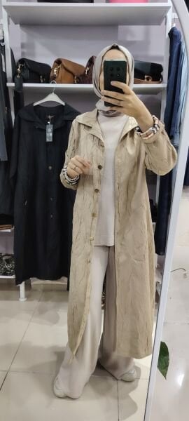 Yeni sezon içi desenli astarlı ince kap - krem