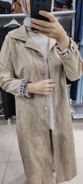 Yeni sezon içi desenli astarlı ince kap - krem