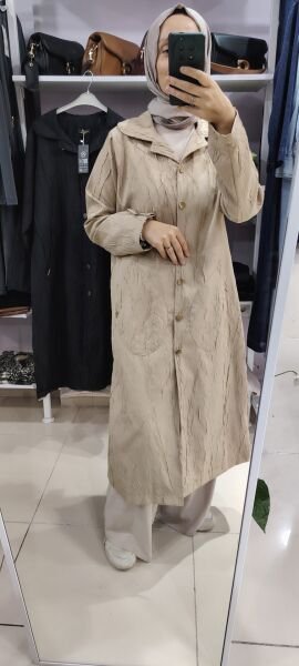 Yeni sezon içi desenli astarlı ince kap - krem