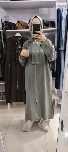 Önü çıt çıt detaylı fermuarlı kap