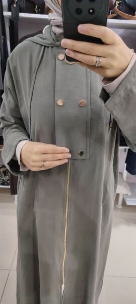 Önü çıt çıt detaylı fermuarlı kap