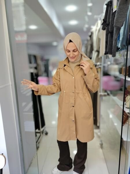 Fermuarlı boncuklu trenckot