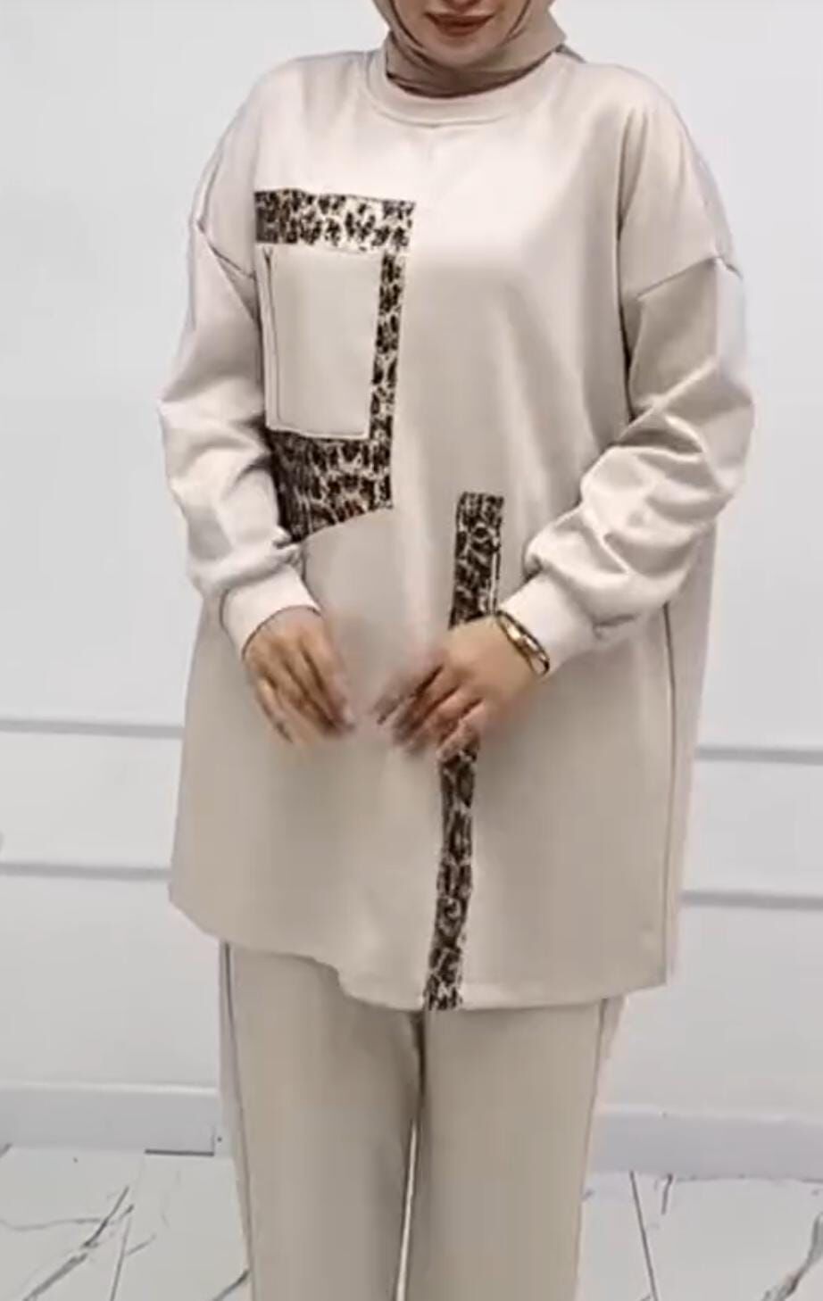 Leopar ve payet detaylı ikili takım