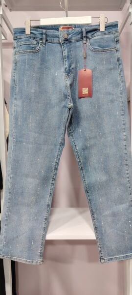 Likralı taş detaylı mavi jean pantolon