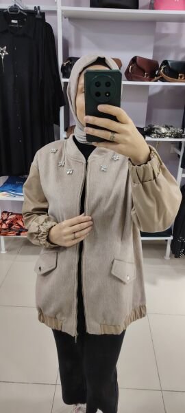 Deri detaylı kaşe yelek