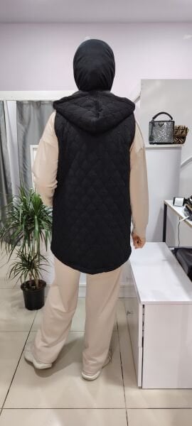 Işıl ışıl taş işli ince kapitone astarlı yelek