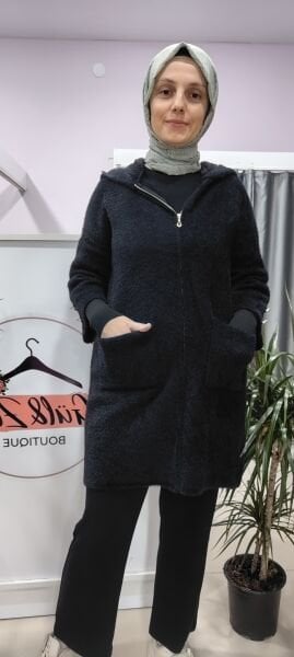 Angora Hırka Kaban - siyah