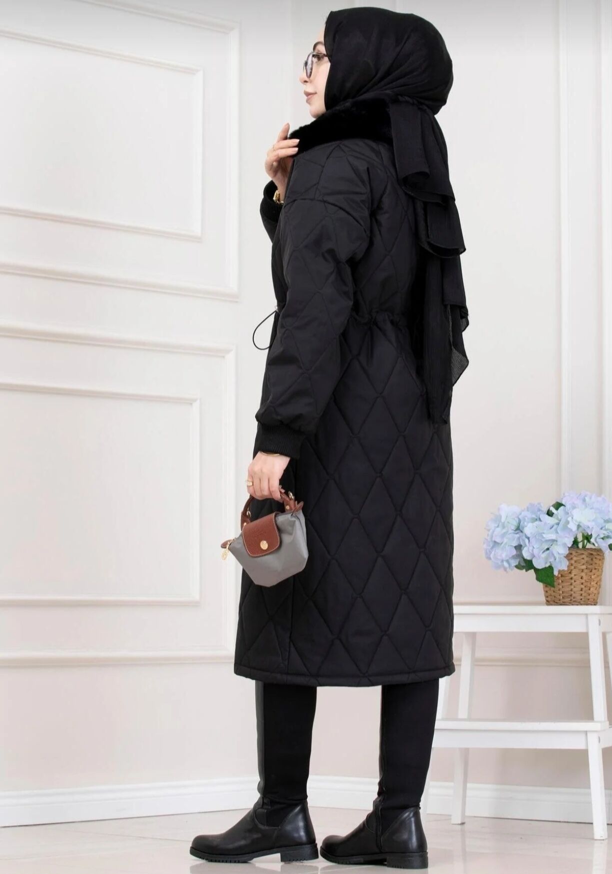 Kürk Yakalı Kapitone Mont - Siyah